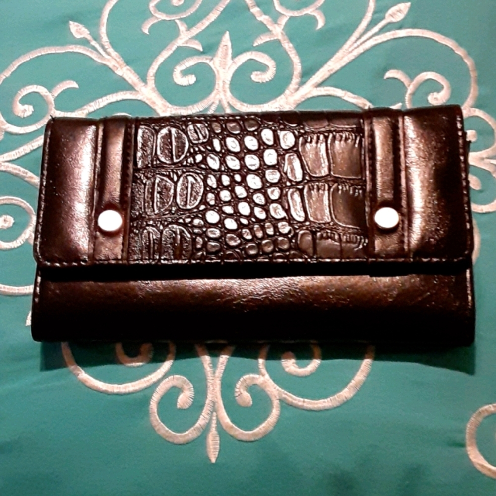 Nwot Wallet